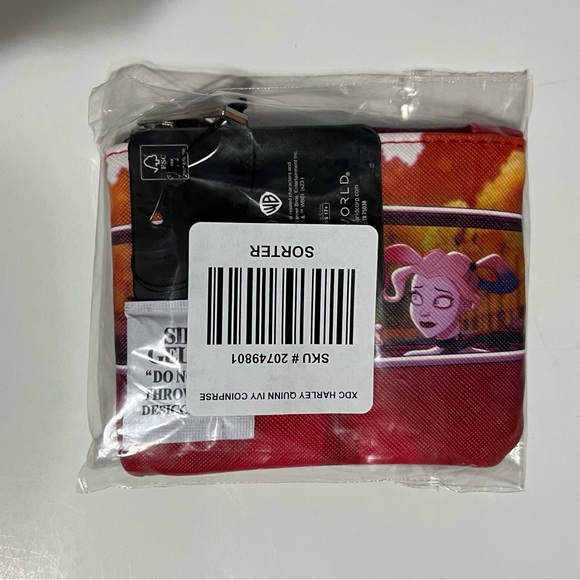 Harley Quinn & Poison Ivy Driving Portrait Coin Purse- DC Comics!! - Picture 4 of 6